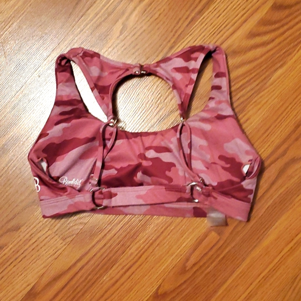 Bombshell Sportswear - Picture 2 of 2